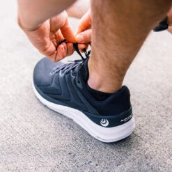 Topo Athletic Men's Phantom 2 Running Shoe - Black/White - Regular (D) -Fashion Shoes Shop M046.Black White 10